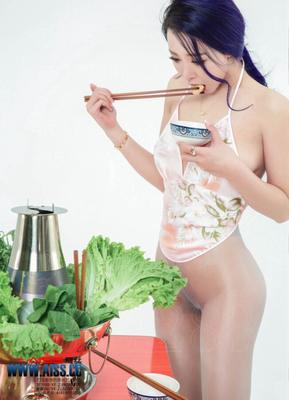 Chinese girls bottomless tights