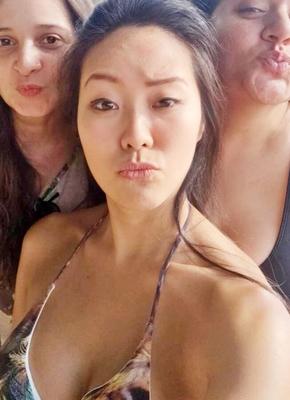 JAPANESE BRAZILIAN FRIEND LOSES WEIGHT AND SHOWS OFF ASS