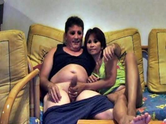 Hot Mature Couple Enjoys Exhibiting