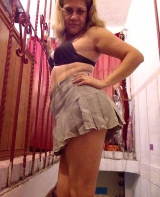 Mère en tanga
