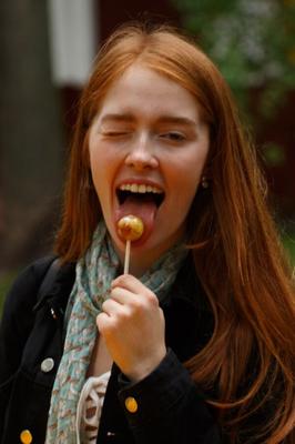 Zishy.Jia.Lissa.The.Russian.Cinnabon