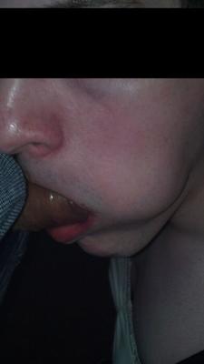 Crossdresser suce une bite