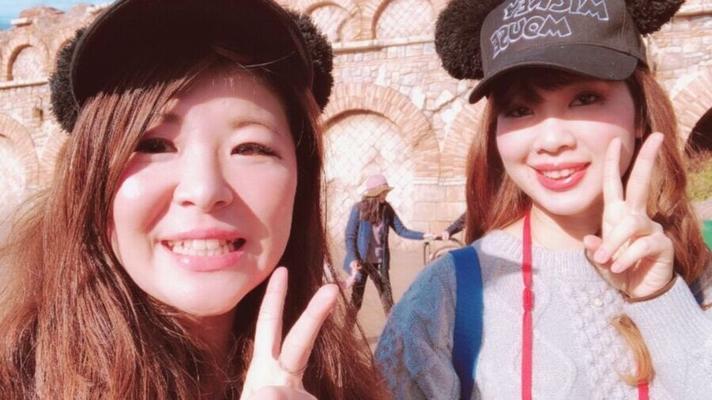 From unlocked hotel room of japanese teens tourists
