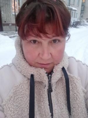 ヤロスラヴリの成熟したロシア人ふしだらな女エレナ