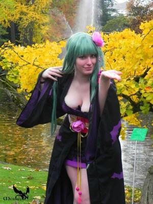 モリガンの浴衣女コスプレ、フェイク、トリビュート、キャプション