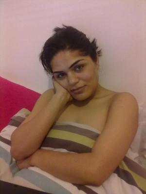 Indian downblouse / non-nude