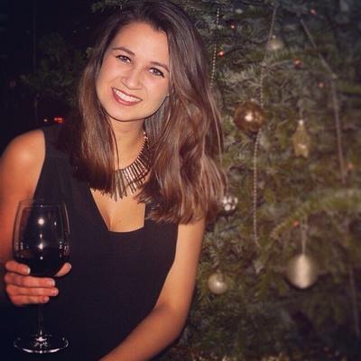 Facebook Girl veut être fausse