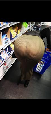 Aicha beurette voil�e a gros cul de Lyon 44ans
