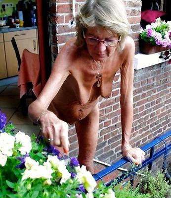 Jardinage nu