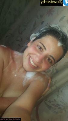 Su amiga de la universidad se rió de ella y pudo convencerla de que e