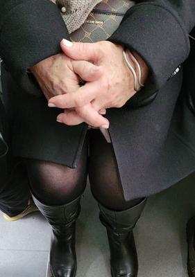 Mature in pantyhose