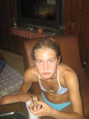 Vacation Girl (topless)