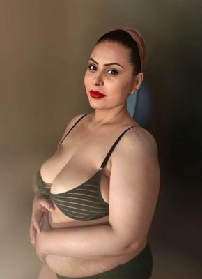 Trentenaire Nar bbw arabe
