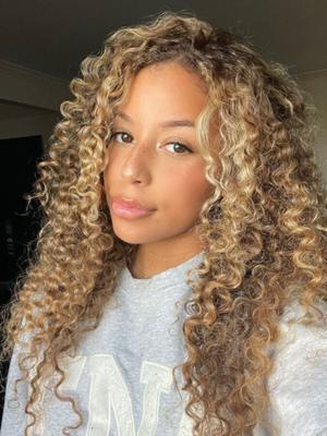 Camila Elle