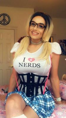Bimbo Nikki Chanel 2 (Amateur Tgirl)