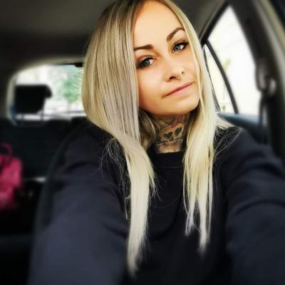 German blonde Mandy, dirty comments please