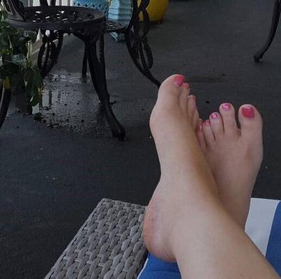 Which foot slut has the best feet? Worst?