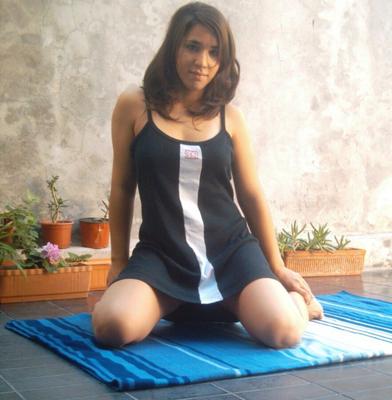 posando