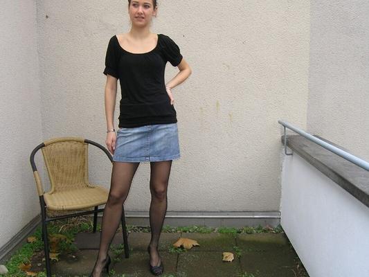 Marion adolescente alemana en pantimedias (Balkon)