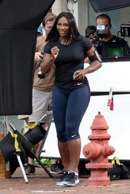 Serena Williams doit être la meilleure athlète la plus épaisse.