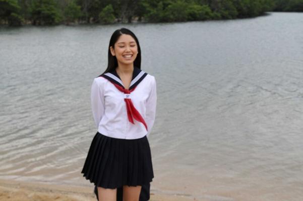 鮎川穂乃果 制服メイキング