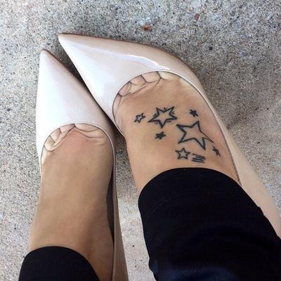 Talons et jambes sexy. 