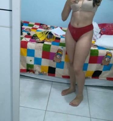 Ariany adolescente