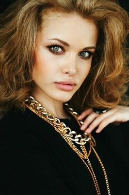 Modèle russe Ekaterina Smirnova