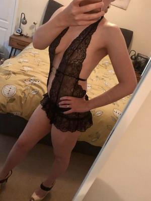 英国のふしだらな女、チャブ、熟女のメガアップロード。