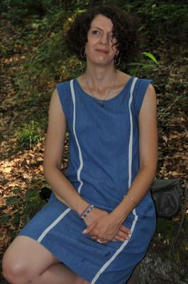 Gwenaelle, jolie salope mature française exposée par son mari