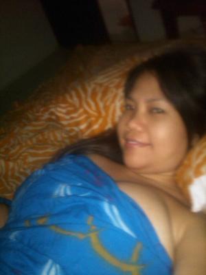 Indo Big Tits Babe in Blue