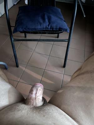 MILFのバルコニーが点滅する休日