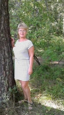Olga, conductrice de bus russe mature de Chelabinsk