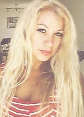 Amateur Slut Carmen #