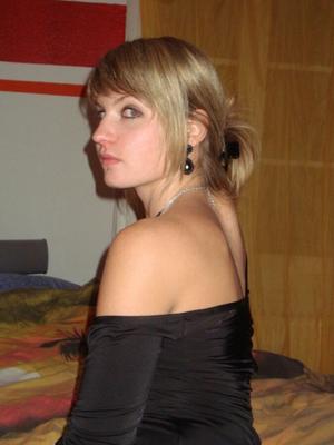 Pas de soutien-gorge amateur ado bombasse