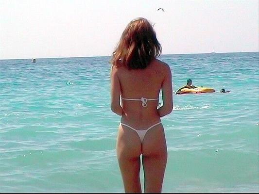 Vintage Bicth C (Hdisk dump) - Quand elle avait un tinybikini