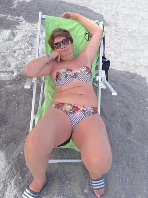 Photo Day at Mature Beach   N/N