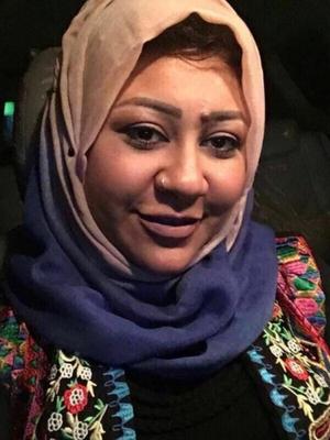 hijabi lady showing in private