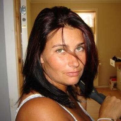 Comment Chubby Tan Brunette Wife