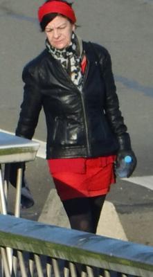 filles françaises dans la rue