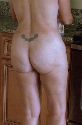Lola from behind!