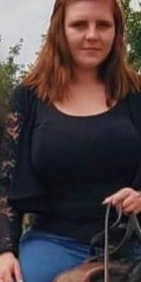 ¿Qué le harías a esta sucia adolescente alemana?