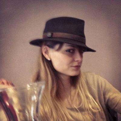 Alice Maman Française Sexy