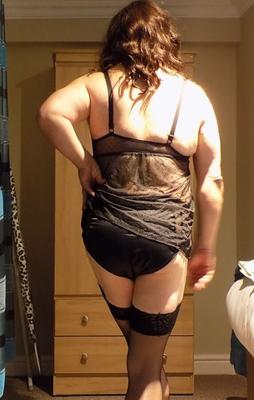 th zoe sissy uk gallery