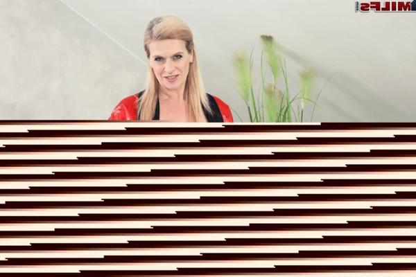 Marina Rene - gros char allemand.