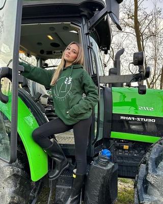 Farming Girls