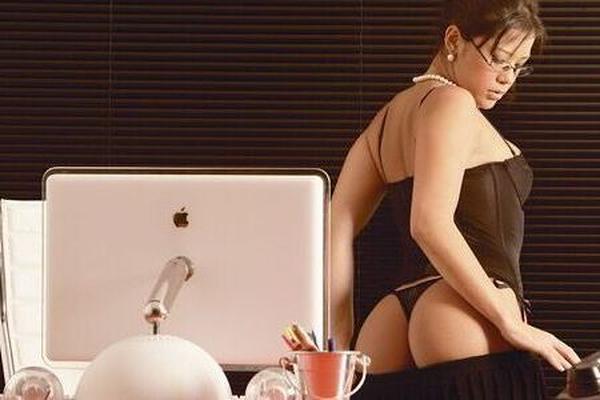 anne midori - revista sexy