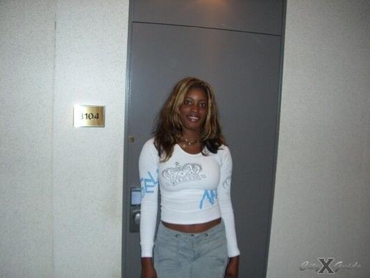Cameroon - hooker from Douala sucks in Zurich hotel room