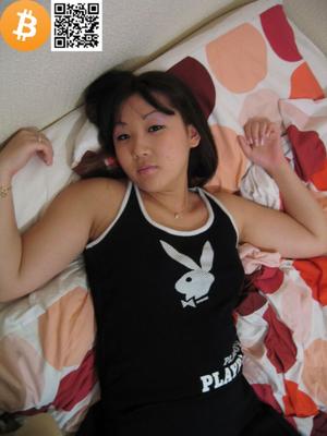 Petite amie coréenne en nattes