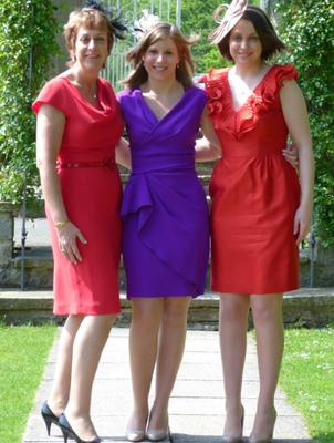 Familia de esposas y novias en pantimedias